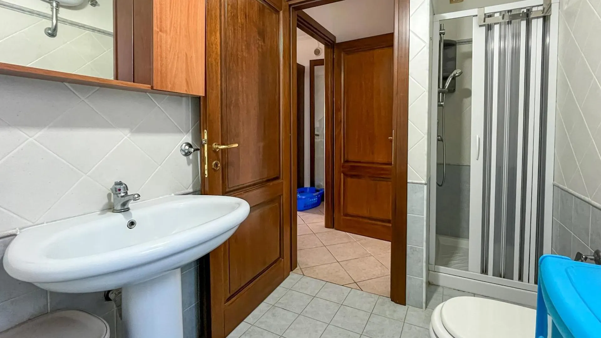 Apartment Appartamento Vacanze A 2 Piani Cabras